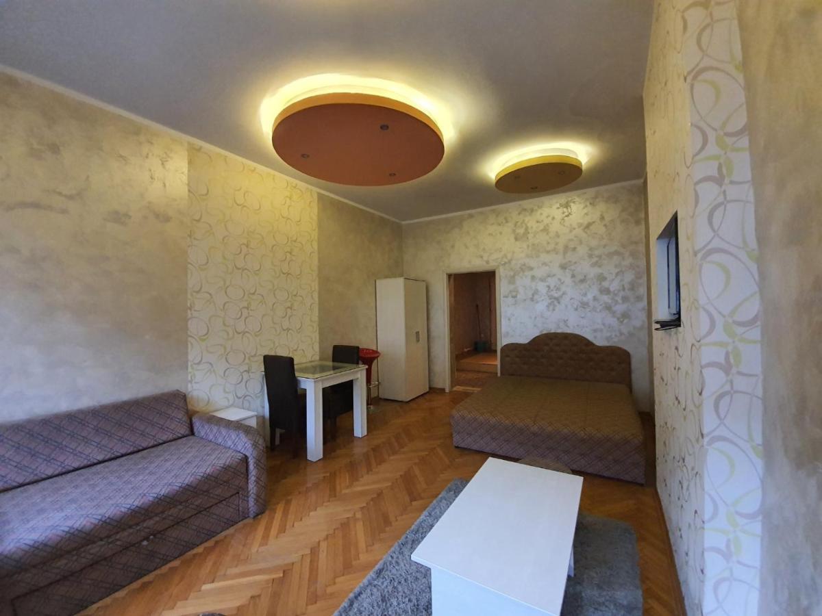 Stay In Apartments Belgrade Exterior photo