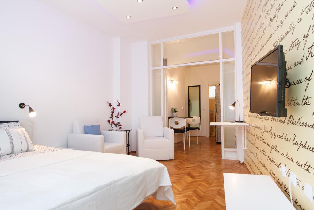 Stay In Apartments Belgrade Room photo