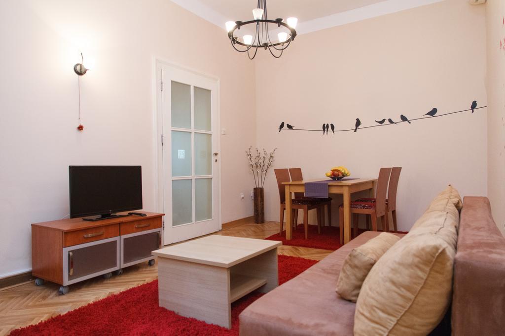 Stay In Apartments Belgrade Room photo
