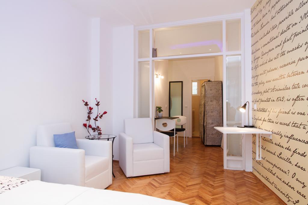 Stay In Apartments Belgrade Exterior photo