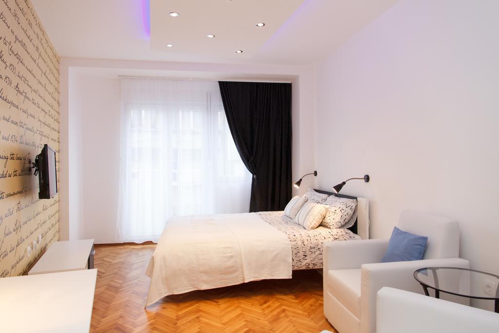 Stay In Apartments Belgrade Exterior photo